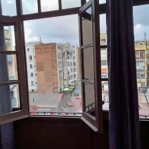 precioso-piso-en-barcelona.topbarcelonahotels.com/